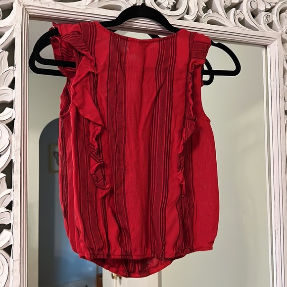 Red linen sleeveless crop top - Picture 4 of 5